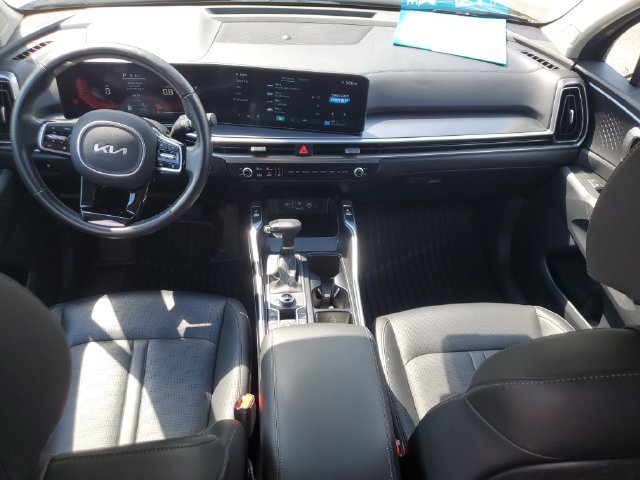 Certified 2025 Kia Sorento S AWD/4WD image 22