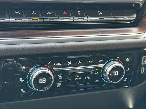 Certified 2023 GMC Sierra 1500 SLT w/ SLT Premium Package image 28