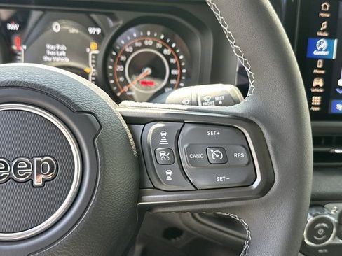 New 2026 Jeep Gladiator Sport AWD/4WD image 21