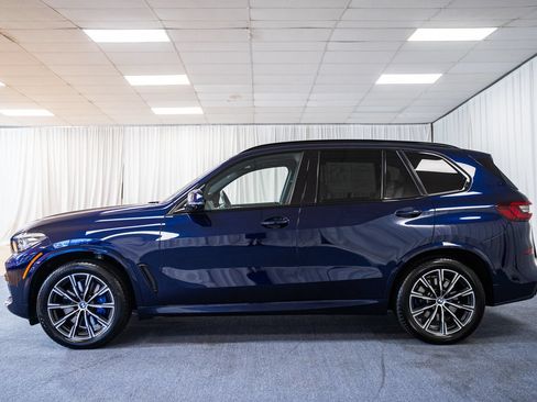 Used 2022 BMW X5 M50i w/ Premium Package AWD/4WD image 4