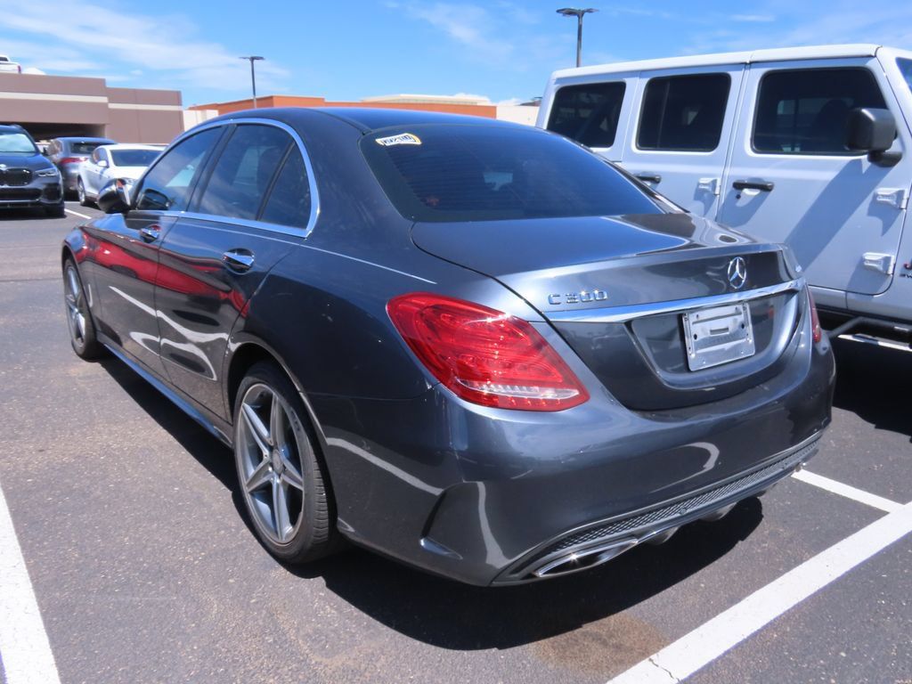 Used 2015 Mercedes-Benz C 300 4MATIC Sedan image 4