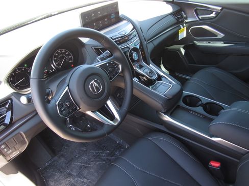 New 2026 Acura RDX SH-AWD image 18