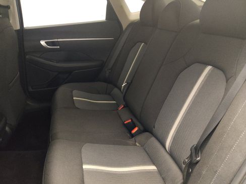 Used 2021 Hyundai Sonata SE FWD image 18