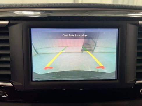 Used 2023 Chrysler Voyager LX FWD image 15