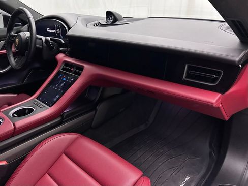 Used 2021 Porsche Taycan Turbo S AWD/4WD image 18