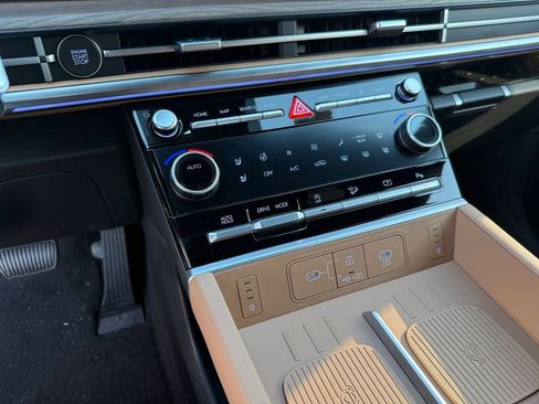 New 2026 Hyundai Santa Fe Calligraphy FWD image 20