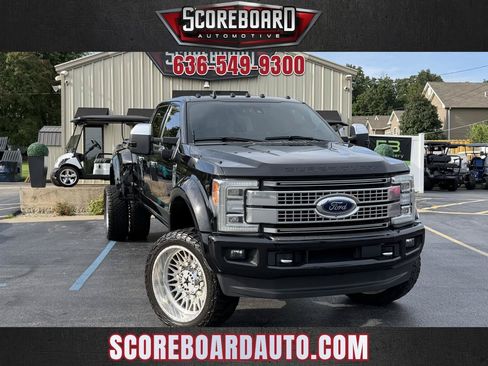 Used 2019 Ford F450 Platinum w/ Platinum Ultimate Package AWD/4WD image 1