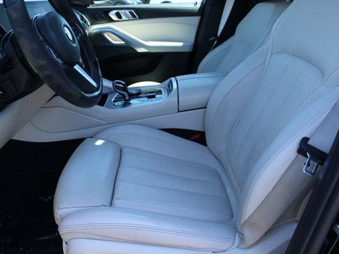 Used 2021 BMW X6 xDrive40i w/ M Sport Package AWD/4WD image 38