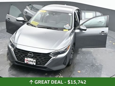 Used 2024 Nissan Sentra SV image 62