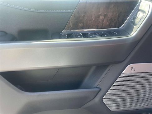 New 2025 Ford F250 Lariat w/ Lariat Ultimate Package image 13
