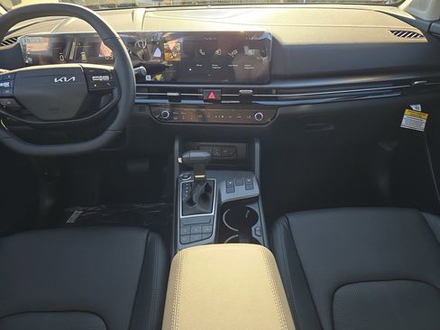 New 2026 Kia Sportage EX w/ EX Panorama Roof Package image 17