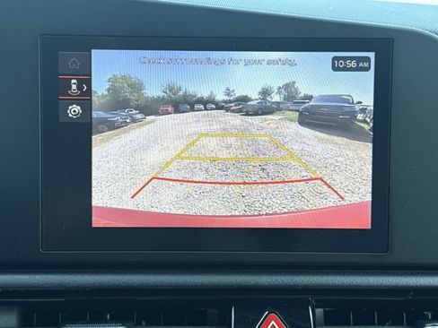 Used 2025 Kia Niro LX FWD image 6