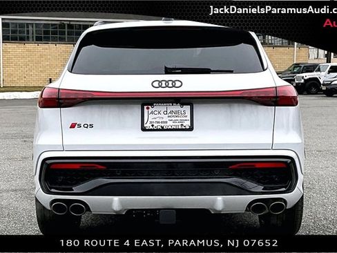 New 2025 Audi SQ5 Premium Plus image 4