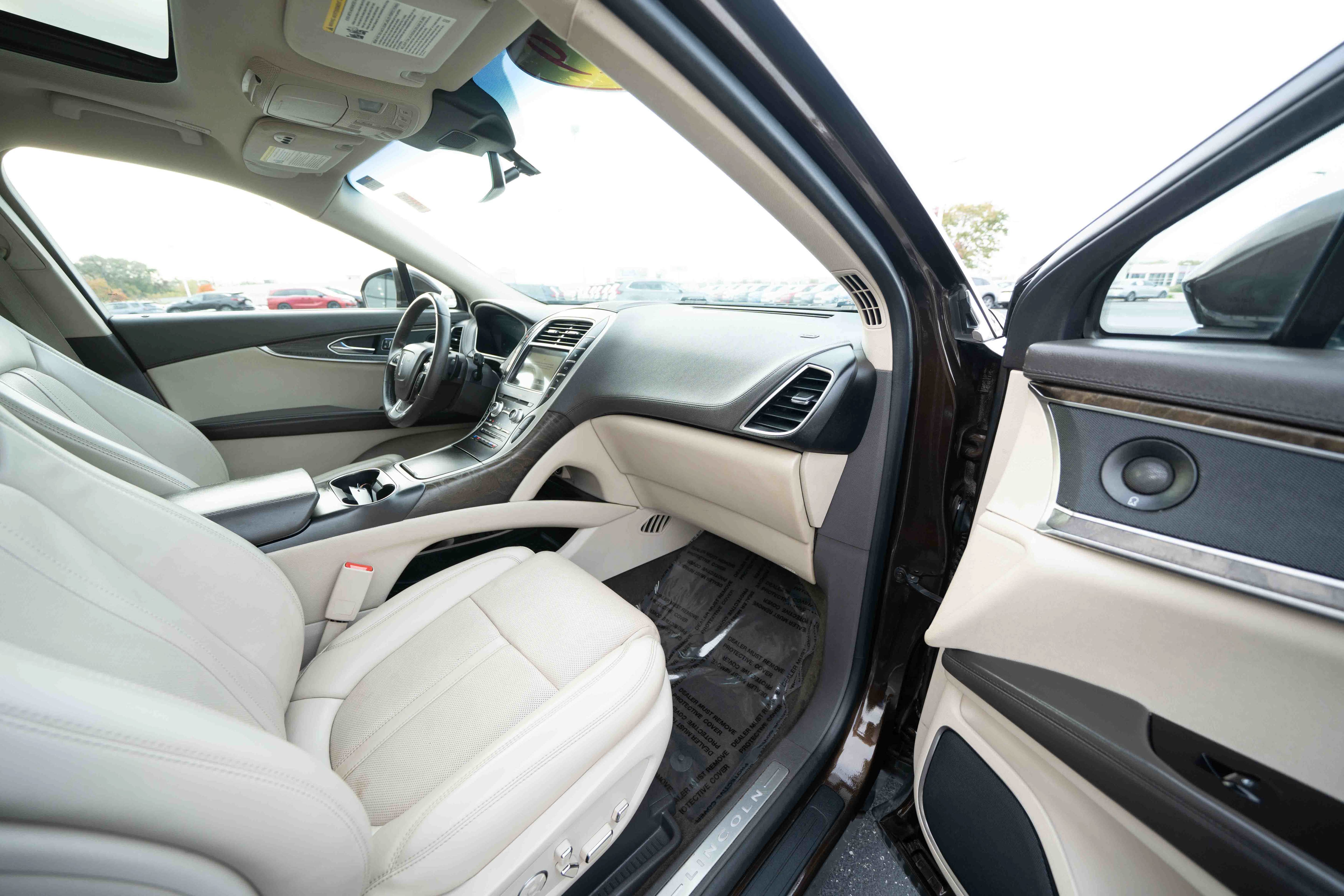 Used 2019 Lincoln Nautilus Reserve AWD/4WD image 26