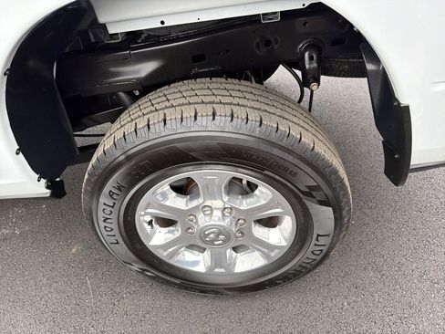 Used 2023 RAM 2500 Big Horn w/ Level 1 Equipment Group AWD/4WD image 8
