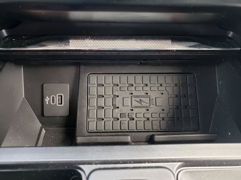 Used 2025 Ford F150 Lariat w/ Equipment Group 501A Mid AWD/4WD image 19