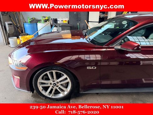 Used 2018 Ford Mustang GT Premium image 3