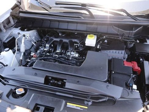 Certified 2025 Nissan Pathfinder SV AWD/4WD image 28