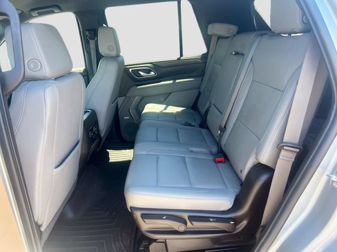 Used 2023 Chevrolet Tahoe Z71 w/ Luxury Package AWD/4WD image 23