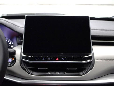 New 2026 Jeep Compass Limited image 14