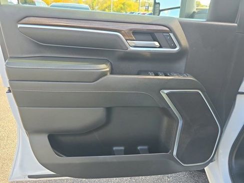 Used 2024 Chevrolet Silverado 2500 LT image 27