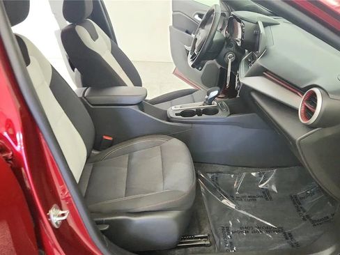 Used 2024 Chevrolet Trax RS w/ Driver Confidence Package FWD image 37