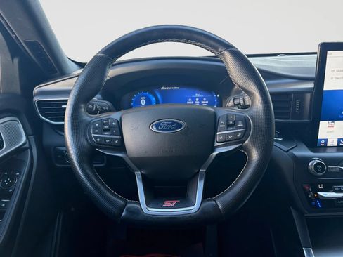 Used 2020 Ford Explorer ST w/ Premium Technology Package AWD/4WD image 31
