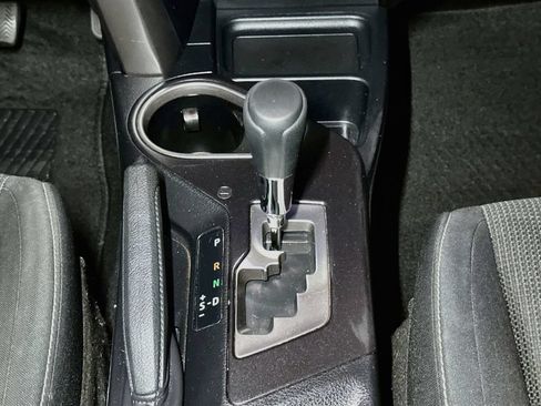 Used 2018 Toyota RAV4 XLE AWD/4WD image 14