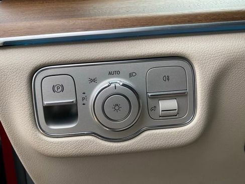 Used 2020 Mercedes-Benz GLE 350 w/ Premium Package image 15