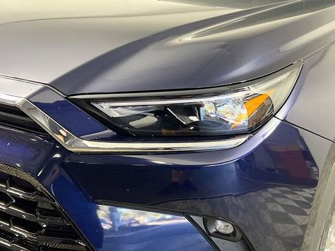 New 2026 Toyota Grand Highlander Limited image 9