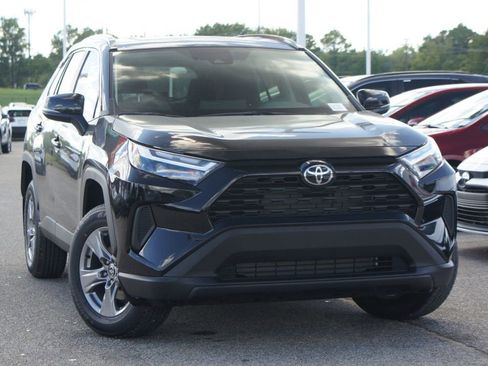 New 2025 Toyota RAV4 XLE image 18
