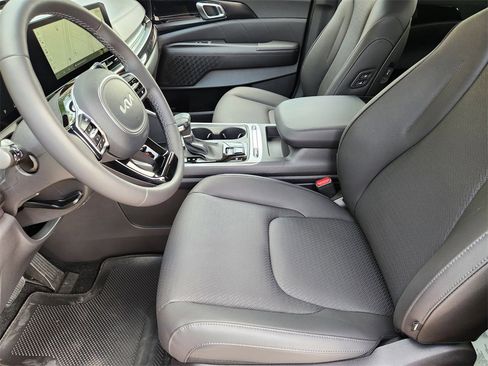 New 2026 Kia Carnival SX Prestige image 8