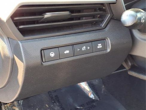 Used 2024 Nissan Altima 2.5 SR image 16