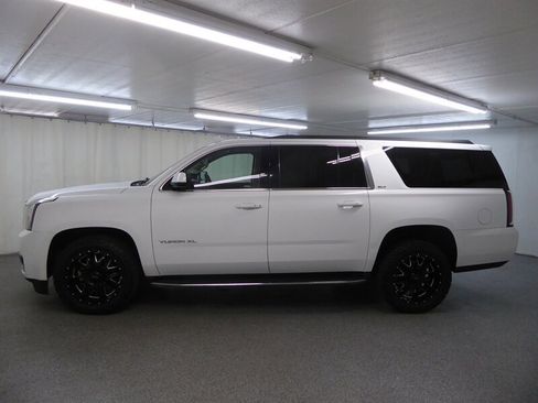 Used 2019 GMC Yukon XL SLT w/ Open Road Package image 4