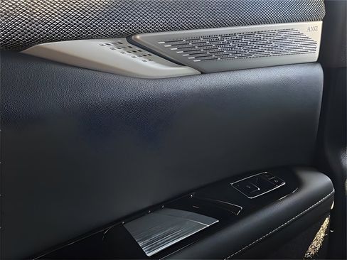 New 2025 Cadillac Optiq Sport 1 image 28