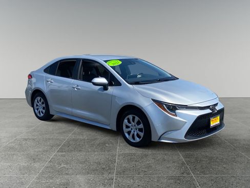 Used 2021 Toyota Corolla LE FWD image 7