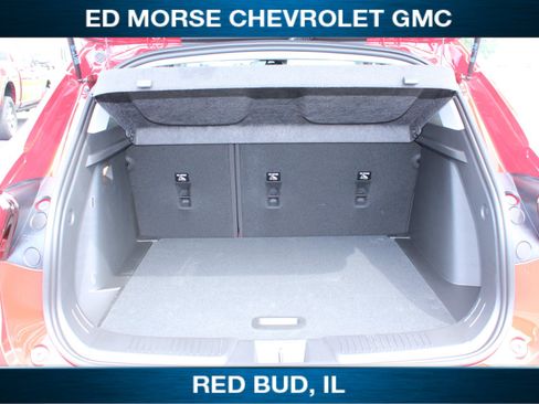 Used 2026 Chevrolet Trax LT w/ LT Convenience Package FWD image 16