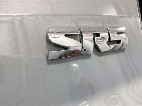 Used 2021 Toyota Tundra SR5 w/ TRD Off-Road Package AWD/4WD image 28