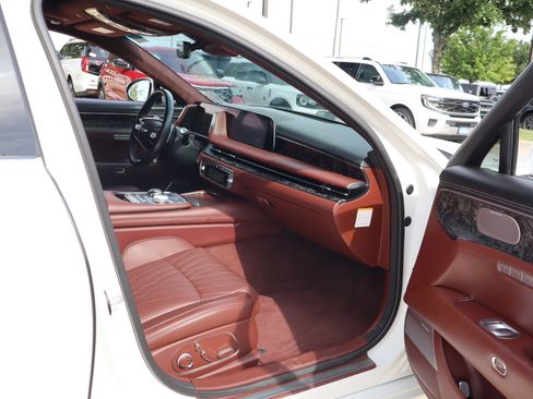 Used 2023 Genesis G90 3.5T AWD/4WD image 33