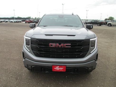 New 2026 GMC Sierra 1500 Elevation w/ Elevation Premium Package AWD/4WD image 11
