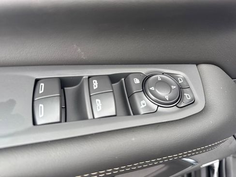 New 2026 GMC Yukon XL Elevation AWD/4WD image 23