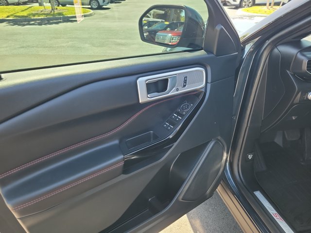 Used 2022 Ford Explorer ST-Line RWD image 18