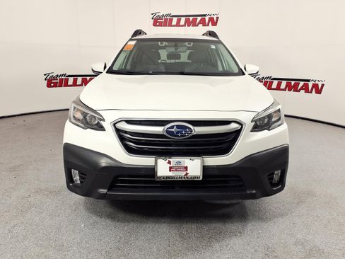 Used 2022 Subaru Outback Premium image 2
