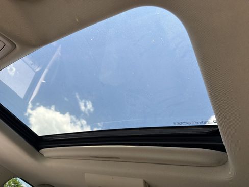 Used 2019 Chevrolet Tahoe LT w/ LT Signature Package image 28