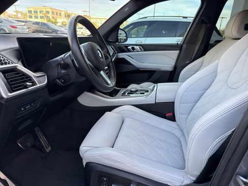 Used 2024 BMW X5 xDrive40i w/ M Sport Package image 9