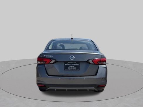 Used 2021 Nissan Versa S FWD image 4