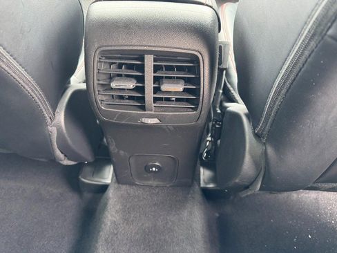 Used 2025 Ford Escape ST-Line image 16