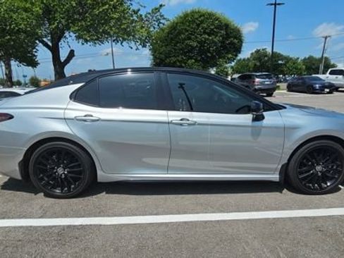 Used 2023 Toyota Camry XSE FWD image 5
