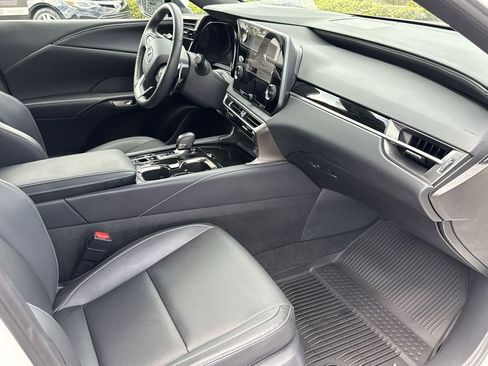 Used 2025 Lexus RX 350 FWD w/ Technology Package image 15