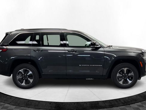 New 2024 Jeep Grand Cherokee Limited 4xe w/ Luxury Tech Group II AWD/4WD image 6